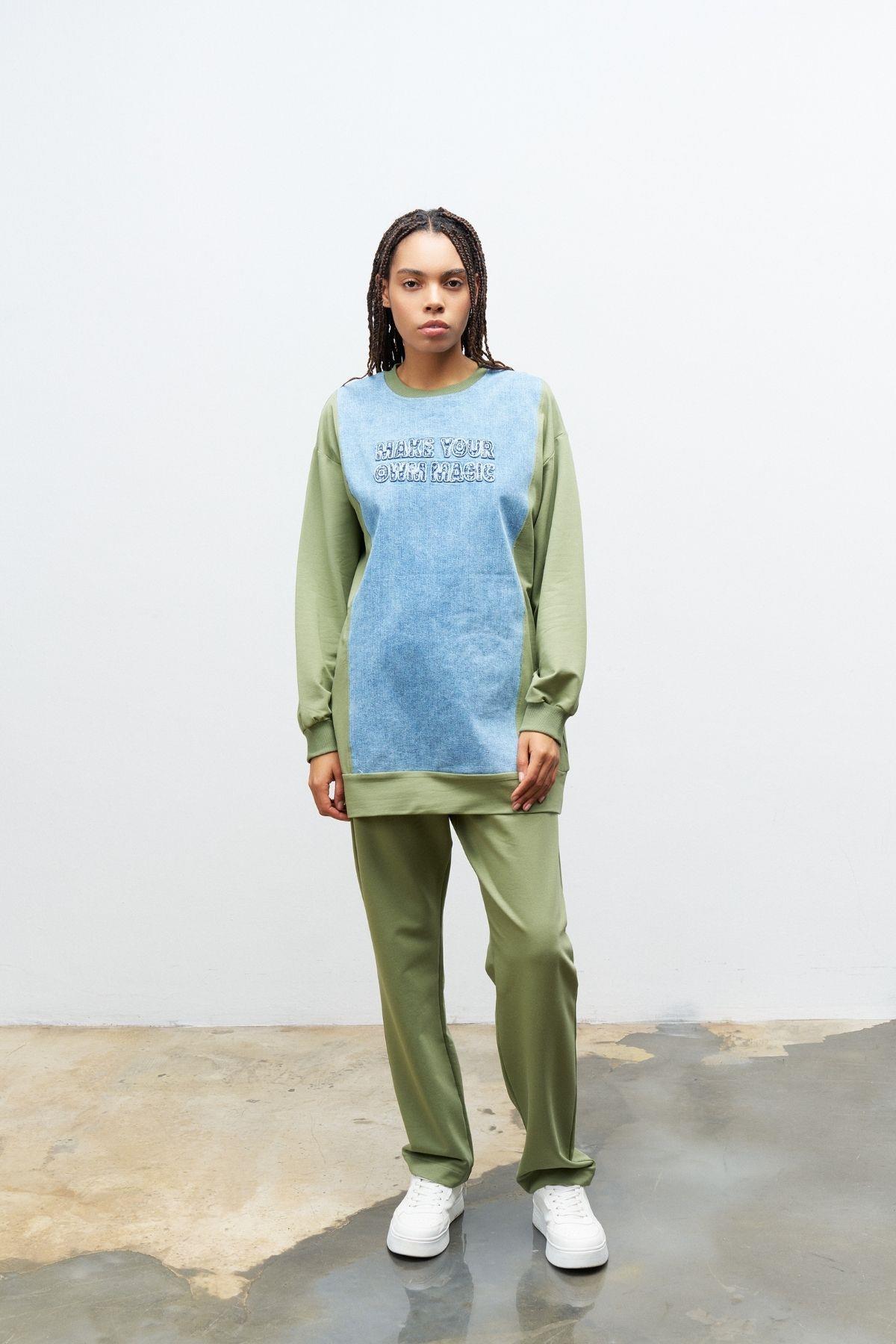 Koyu Haki Kadın Denim Üzeri Nakış İşlemeli Bisiklet Yaka Sweatshirt Dar Paça Pantolon Pamuklu Örme Alt Üst Takım