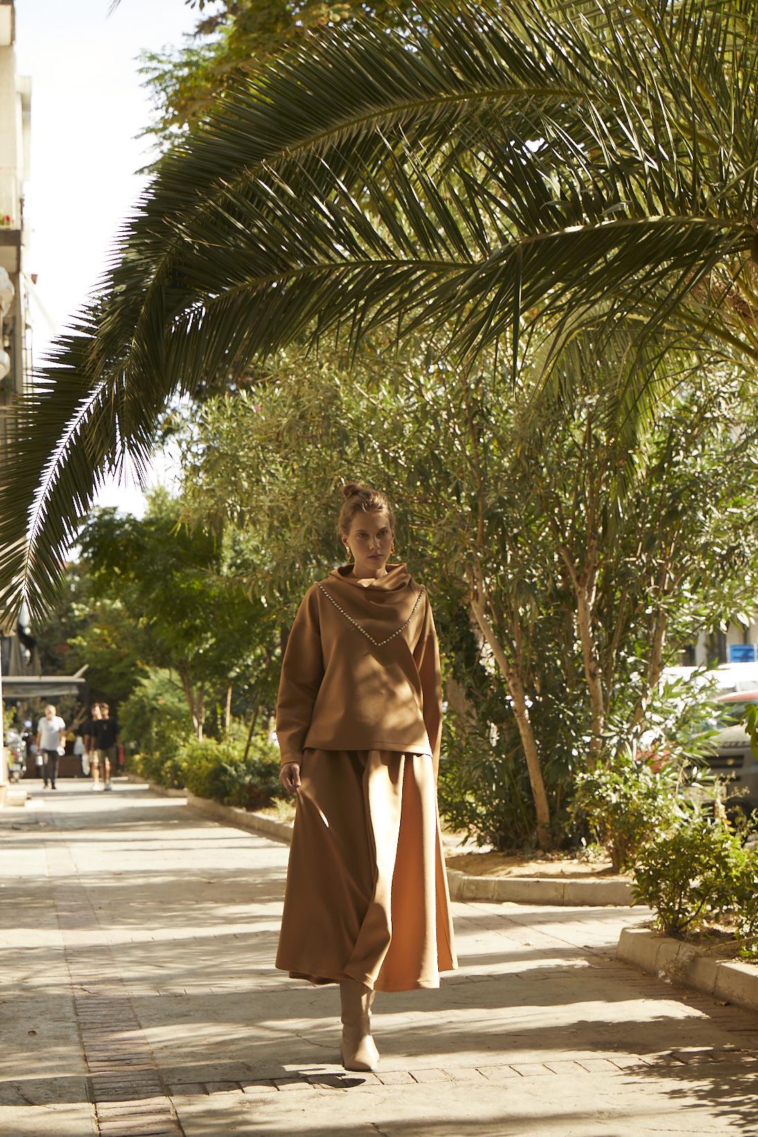 Rumba Taş Detaylı Taba Scuba Bluz Etek Takım