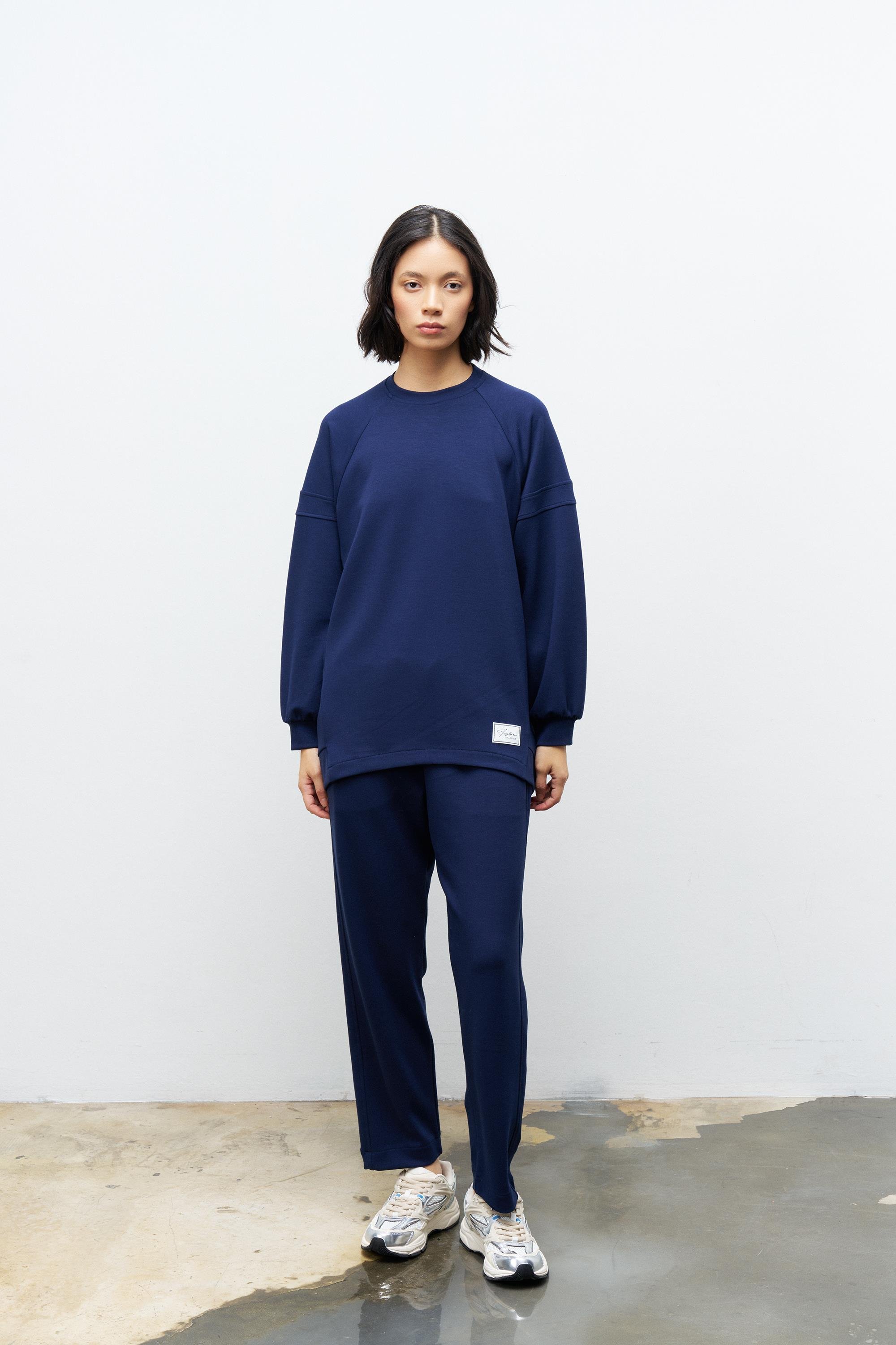 Lacivert Terletmez Süs Etiket Detaylı Üst  Ve Bel Lastikli Pantolon Modal Takım