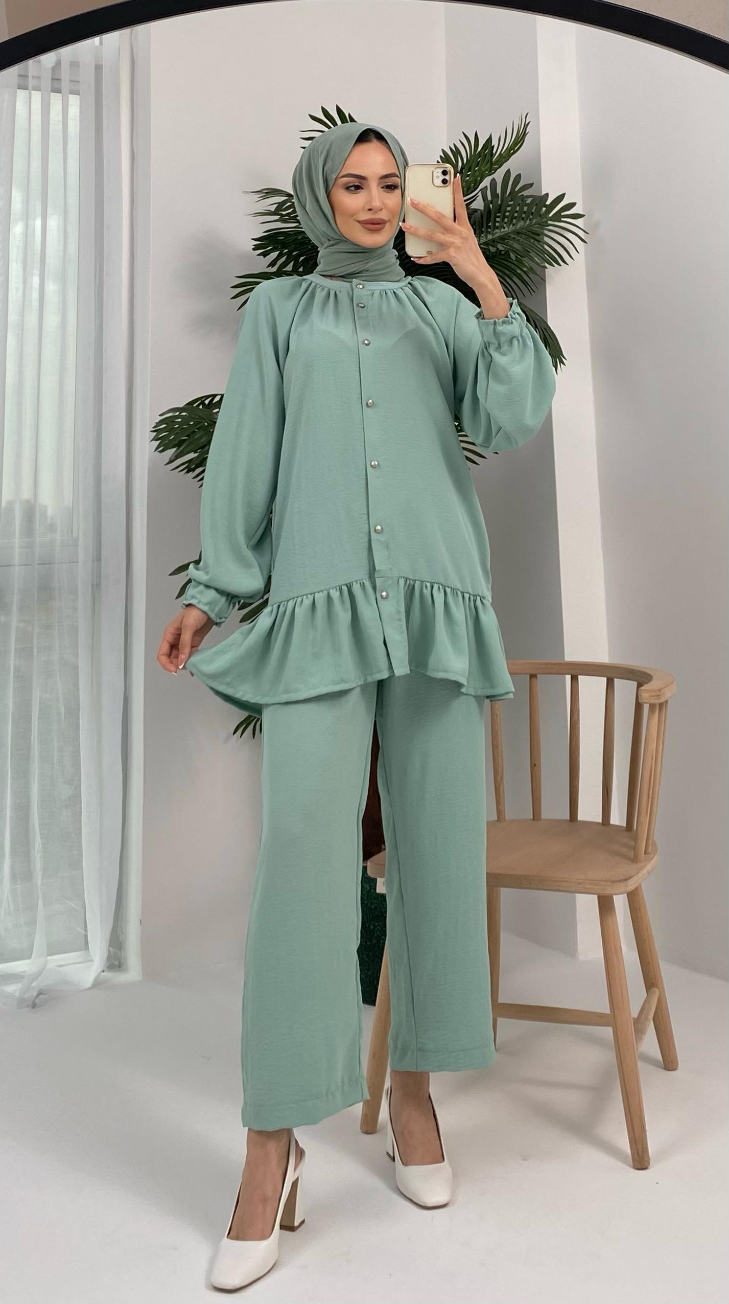 Ayrobin Düğmeli ve Eteği Fırfırlı Mint Takım