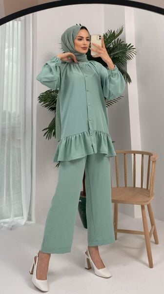Ayrobin Düğmeli ve Eteği Fırfırlı Mint Takım