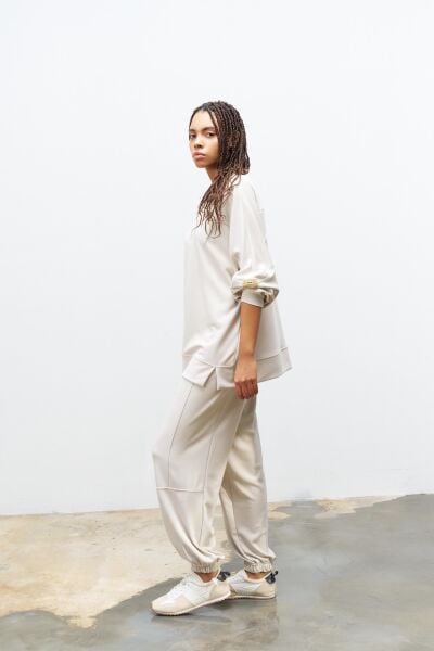 Taş Taş Rengi Kadın Jogger Pantolon Ve  Kol Etiket Detaylı  Modal Alt Üst Takım