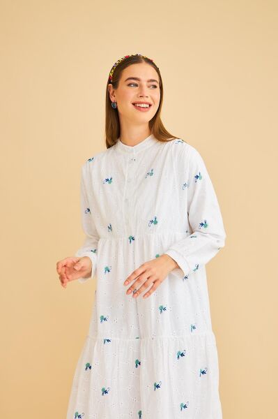 Guıpure Nakışlı ve Düğmeli Brode Oversize Yeşil Elbise