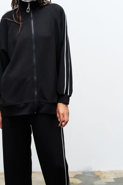 Siyah Kadın Kol Üst Ve Pantolon Yan Şerit Detaylı  Fermuarlı Dik Yaka Modal Alt Üt Takım