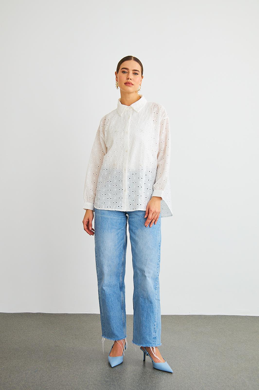 Chiko Taş İşlemeli Beyaz Brode Gömlek