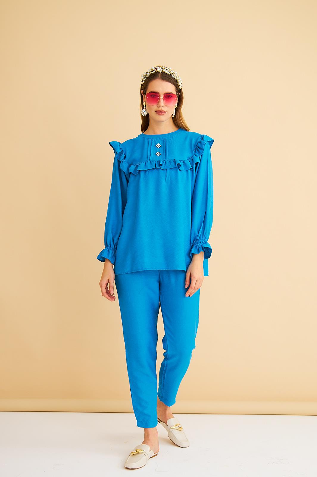 Porty Taş İşlemeli ve Fırfır Detaylı Mavi Tunik Pantolon Takım