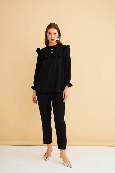 Porty Taş İşlemeli ve Fırfır Detaylı Siyah Tunik Pantolon Takım