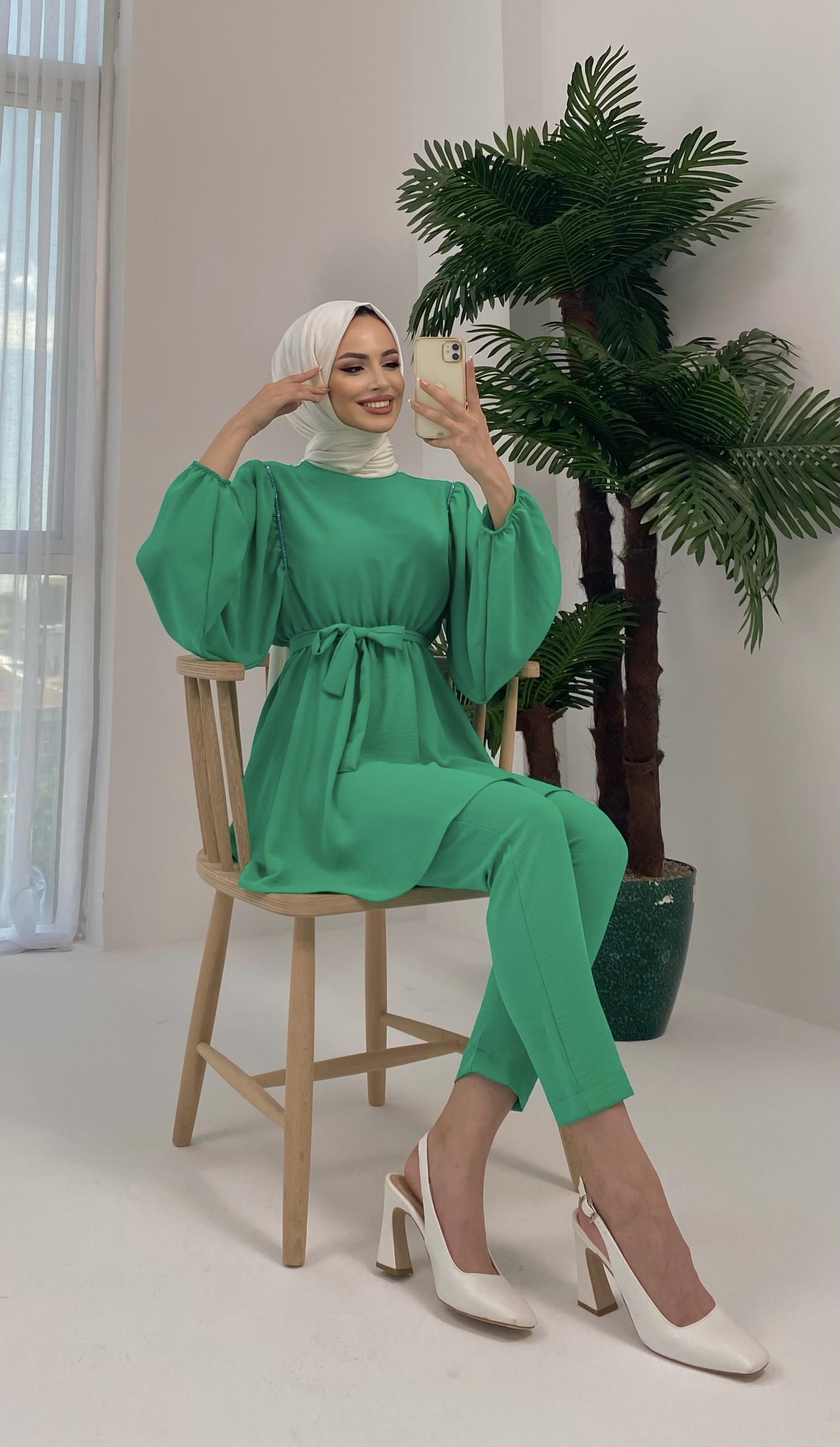 Aden Omuz Taşlı Kuşaklı Bluz Pantolon Yeşil Takım