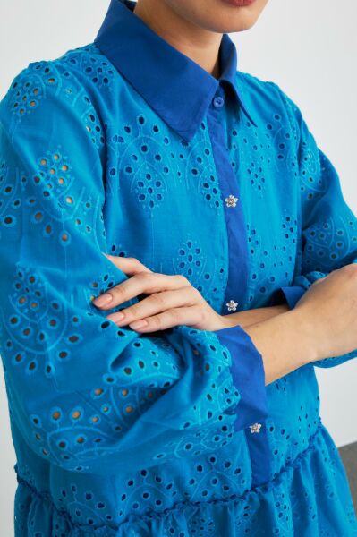 Vale Taş İşlemeli Eteği Fırfırlı Brode Saks Gömlek