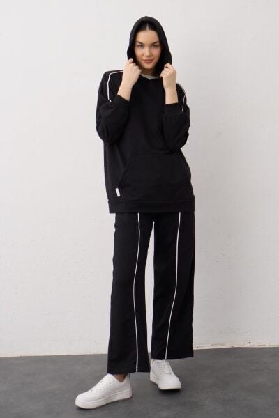 Siyah Etiket Detaylı Kapüşonlu Kanguru Cepli Pamuklu Örme Alt Üst Takım