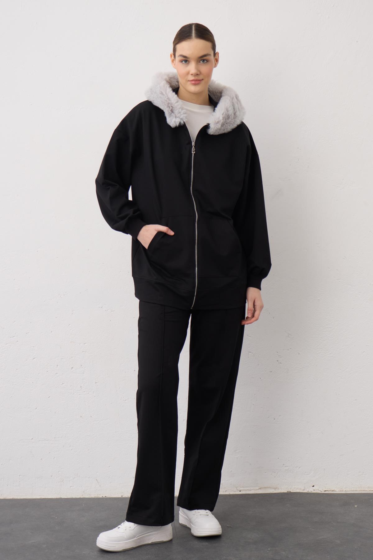 Siyah Kapşonu Kürklü Fermuarlı Pamuklu Kadın Alt Üst Örme Takım